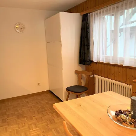 Lägenhet Chesa Talvo, *